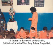 dtOotyPrayerHallsmall1987